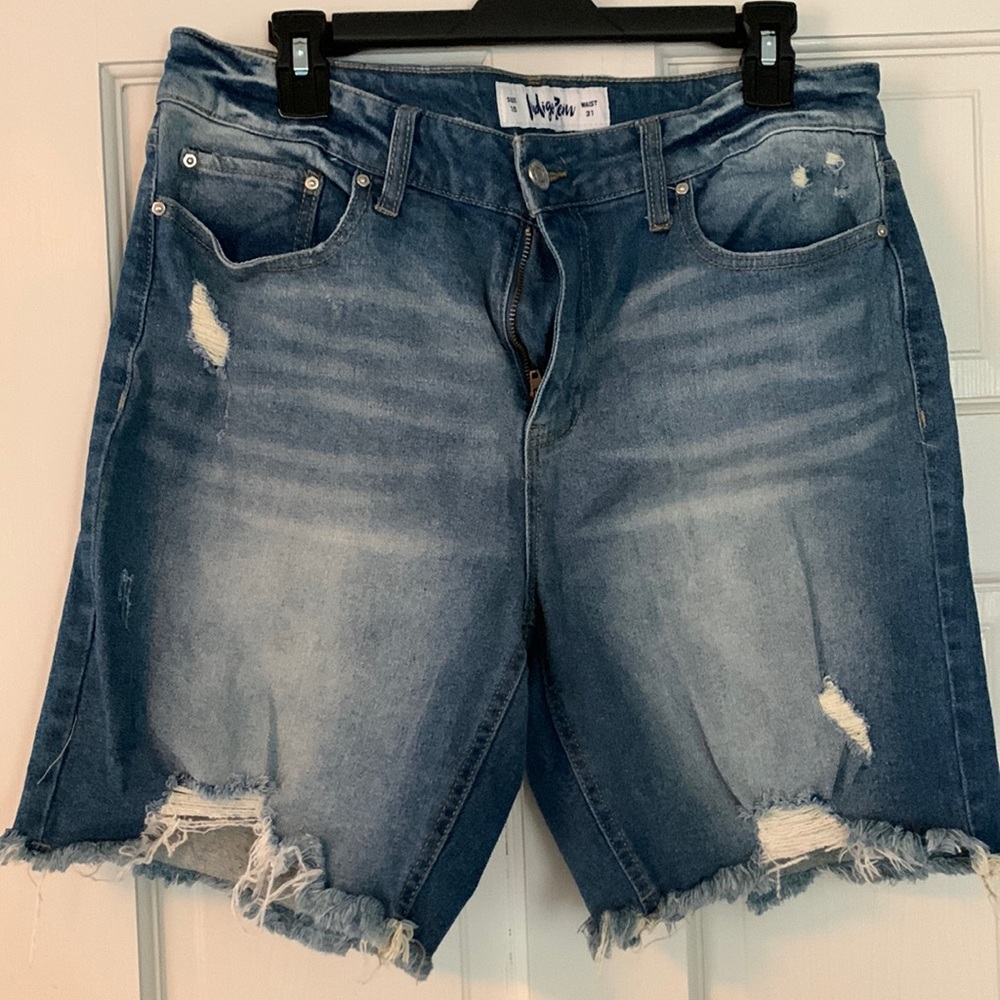 Juniors denim shorts